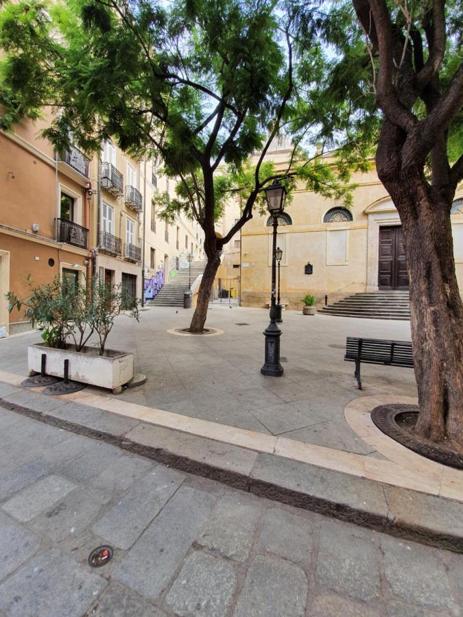 Emphasis Suites & Rooms Cagliari Exterior foto